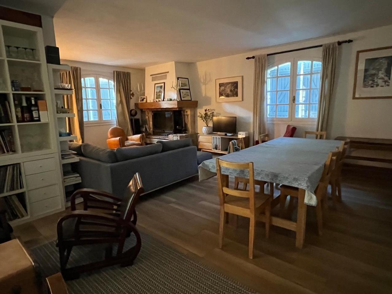 Magnifique Demeure Familiale Villa Кастри Екстериор снимка